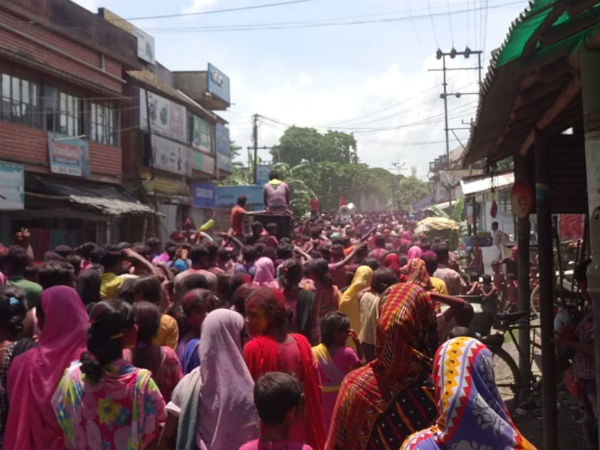 মুক্তির পর রেডস্টার নেতা অলীককে নিয়ে উচ্ছ্বাস, অকাল হোলিতে মাতল ভাঙড় 