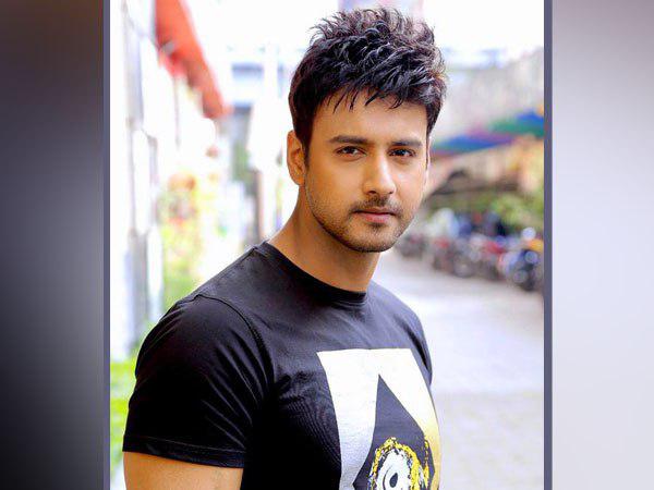 চন্দ্রগ্রহণের দিনটি কীভাবে কাটাচ্ছেন অভিনেতা যশ