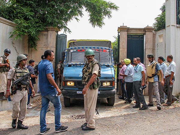 সরকারের আবেদন সরকারের আবেদন
