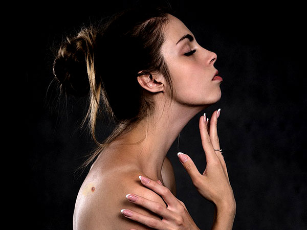 কোমরে তিল 