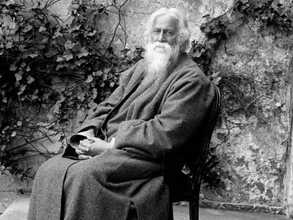 সৃষ্টি থেমে নেই কবি-র সৃষ্টি থেমে নেই কবি-র