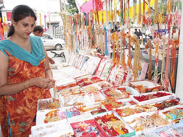 কুম্ভ ও মীন কুম্ভ ও মীন