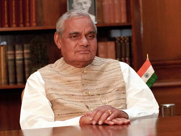 পাকিস্তানের সঙ্গে বিদেশনীতি পাকিস্তানের সঙ্গে বিদেশনীতি