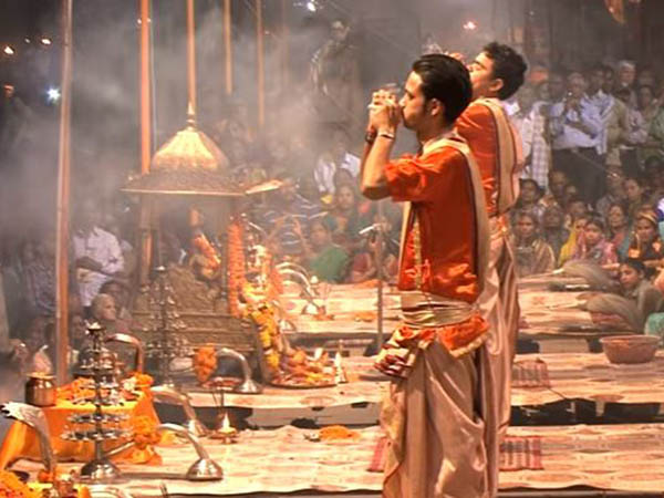 পুজোর কাজে ব্যবহৃত হবে না এই শাঁখ পুজোর কাজে ব্যবহৃত হবে না এই শাঁখ