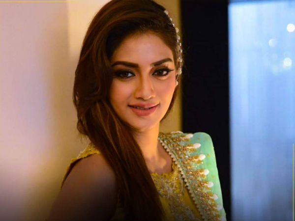 নুসরত জাহান 