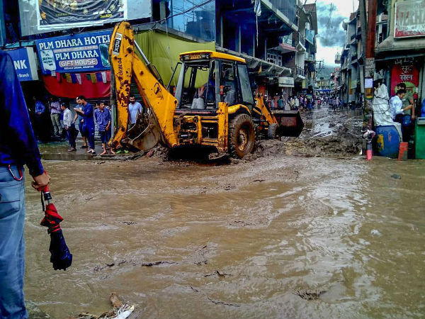 বন্যা-ধ্বস্থ হিমাচল প্রদেশে নিহত অন্তত ১৮