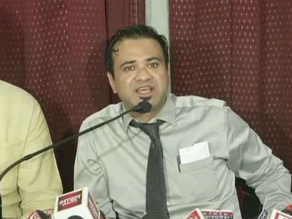 মিথ্যা বলছেন যোগী আদিত্যনাথ, মানুষকে বিভ্রান্ত করছেন - ধৈর্যের বাধ ভাঙল ডাক্তারের