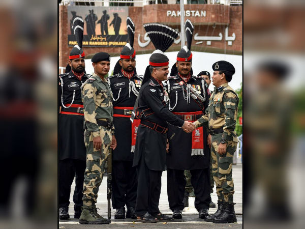 স্বাধীনতা দিবসে সৌহার্দ্য