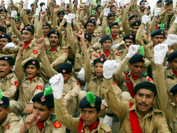 স্বাধীনতা দিবস উদযাপনে ছাত্ররা