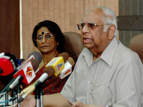 পার্টির নির্দেশ