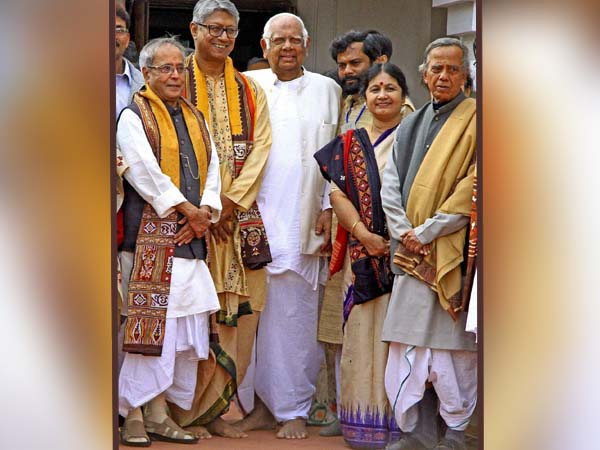 দলীয় সিদ্ধান্ত