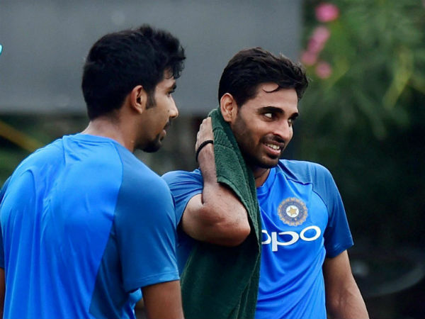 ভূবি-বুমরা বনাম পাক ব্যাটিংয়ের টপ অর্ডার