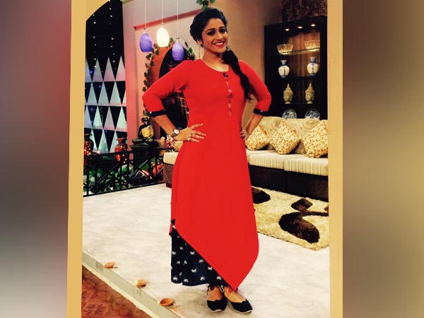 শাড়ি একটা বড় ব্যাপার দুর্গা পুজোয়, তো আপনার এই নিয়ে কী প্ল্যান রয়েছে? শাড়ি একটা বড় ব্যাপার দুর্গা পুজোয়, তো আপনার এই নিয়ে কী প্ল্যান রয়েছে?