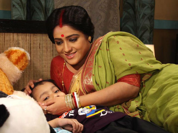 পুজোয় এবার সাজগোজ নিয়ে কী প্ল্যান? পুজোয় এবার সাজগোজ নিয়ে কী প্ল্যান?