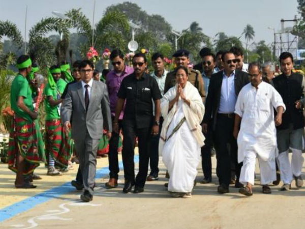 মমতার রাজ্যে জেলাশাসকের একমাসের কারাবাসের নির্দেশ! প্রশাসনিক মহলে চাঞ্চল্য