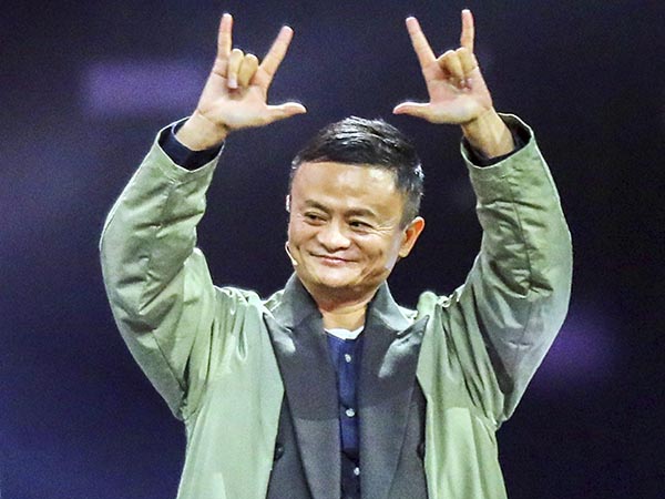 এবার সমাজকে আরও নতুন কিছু দিতে চান জ্যাক মা