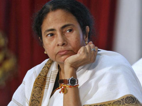মোদী-রাজ্যের বিধায়কের ‘পরামর্শ’ মমতাকে, নয়া জোট-বার্তা মোদী-রাজ্যের বিধায়কের ‘পরামর্শ’ মমতাকে, নয়া জোট-বার্তা