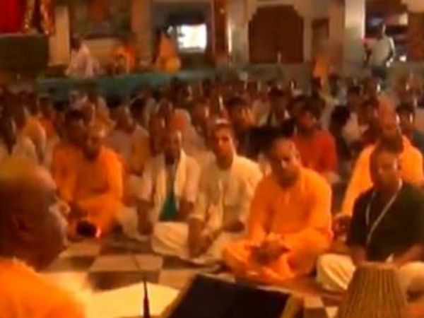 জন্মাষ্টমীতে মাতোয়ারা মায়াপুর! হাজির দেশি-বিদেশি ভক্তরা