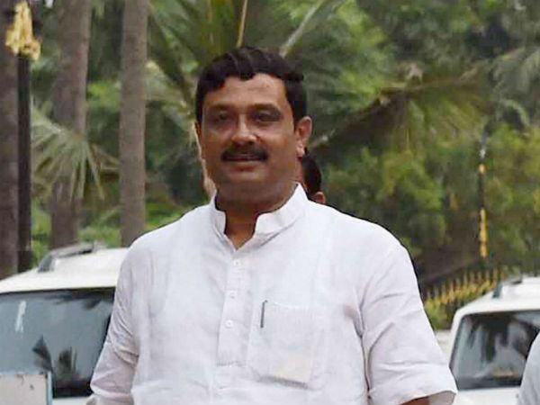 ‘শিয়রে শমন বিজেপি! আল্লানাম ছেড়ে দুর্গানাম জপছেন মমতা’