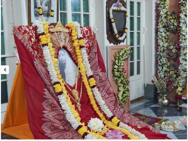 অষ্টমীতেও বিশেষ রীতি