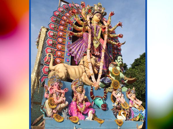 বাংলার মেগা কার্নিভালে উজ্জ্বল উপস্থিতি বাংলার মেগা কার্নিভালে উজ্জ্বল উপস্থিতি