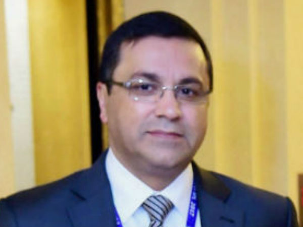 রাহুল জোহরি এখন কোথায়