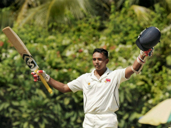 সব পর্যায়েই অভিষেকে শতরান