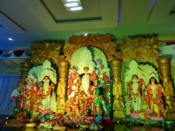 ইশা-র পুজো