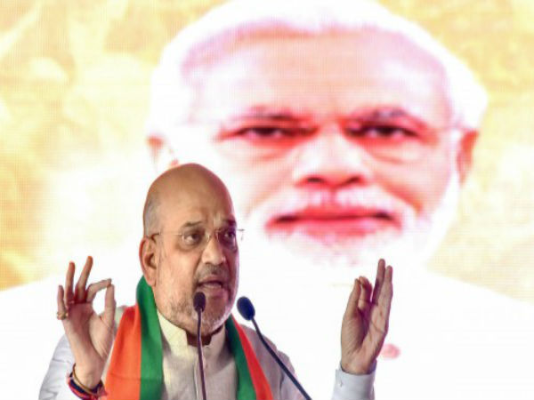 গুরুত্ব দিচ্ছেন অমিত শাহ গুরুত্ব দিচ্ছেন অমিত শাহ