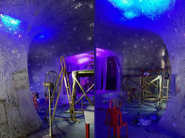 দুর্গাপুজো এখন গণমাধ্যম