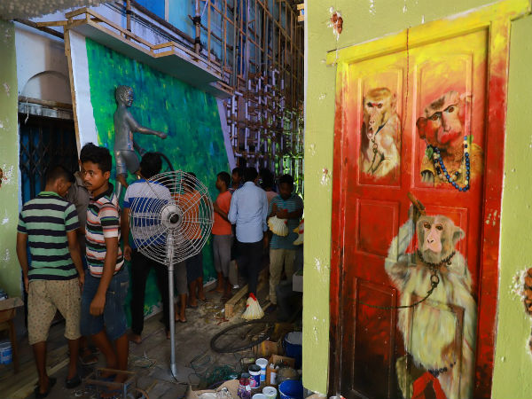 মণ্ডপে তুলে ধরা হচ্ছে সরকারি প্রকল্পকে