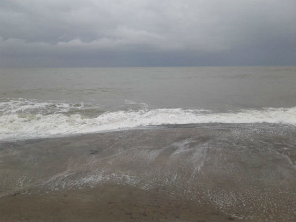 সমুদ্র উত্তাল, সতর্কবার্তা জারি সমুদ্র উত্তাল, সতর্কবার্তা জারি