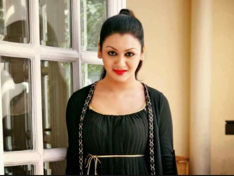 জয়া আহসানের দেবী কি রিলিজ হবে কলকাতায়! জয়া আহসানের দেবী কি রিলিজ হবে কলকাতায়!