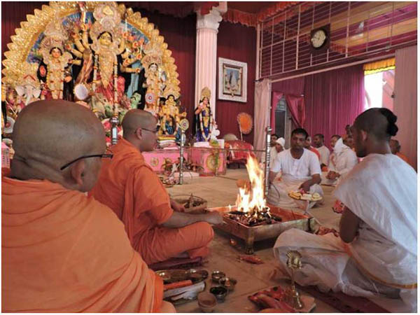 সন্ধিপুজোতে কুশমণ্ড বলি