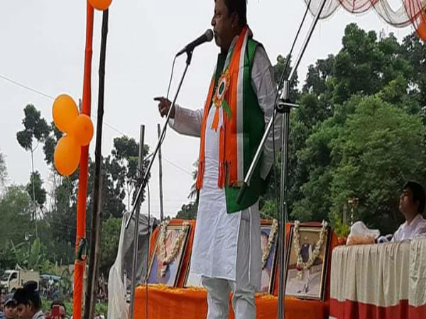 রাজ্য পিছিয়েছে ১০০ বছর রাজ্য পিছিয়েছে ১০০ বছর
