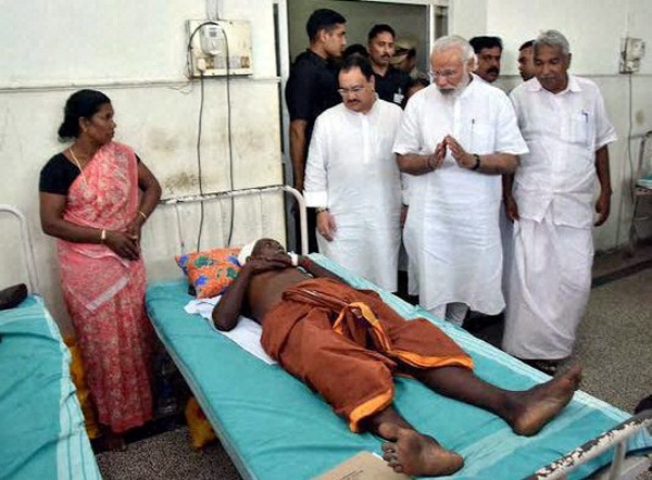 ইতিমধ্যে ২ লক্ষ কার্ড বিলি ইতিমধ্যে ২ লক্ষ কার্ড বিলি