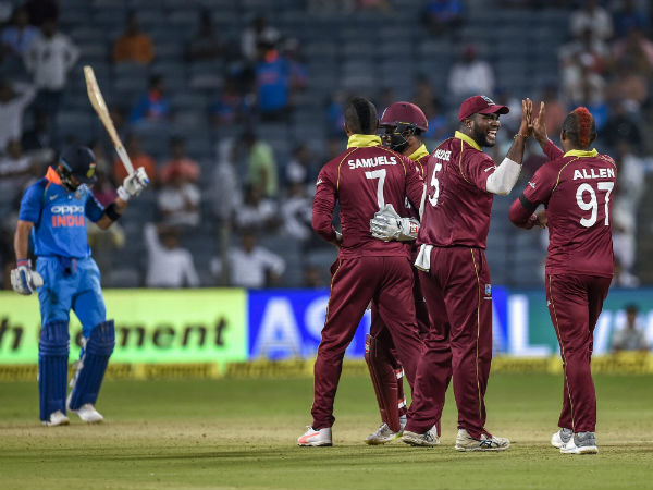 পুনের হারে বদলে গেল কৌশল রান তাড়ার স্ট্র্যাটেজি পুনের হারে বদলে গেল কৌশল রান তাড়ার স্ট্র্যাটেজি