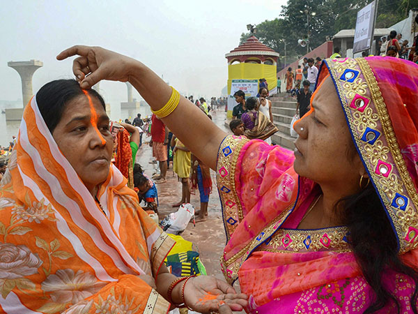 চন্দনের টিপ চন্দনের টিপ
