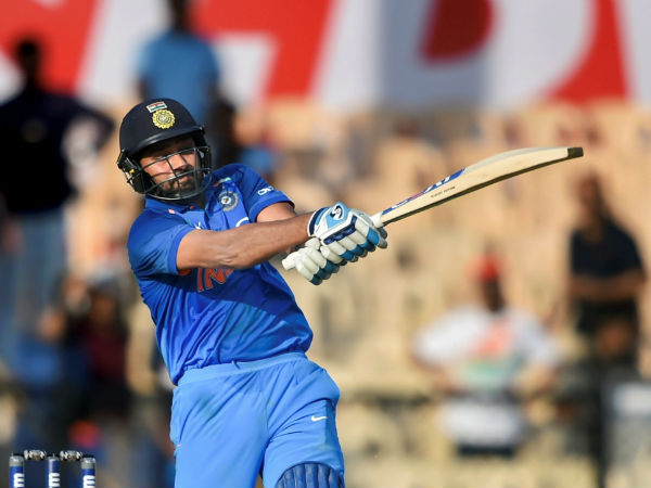 আন্তর্জাতিক টি২০-তে ১০০ টি ছয় আন্তর্জাতিক টি২০-তে ১০০ টি ছয়