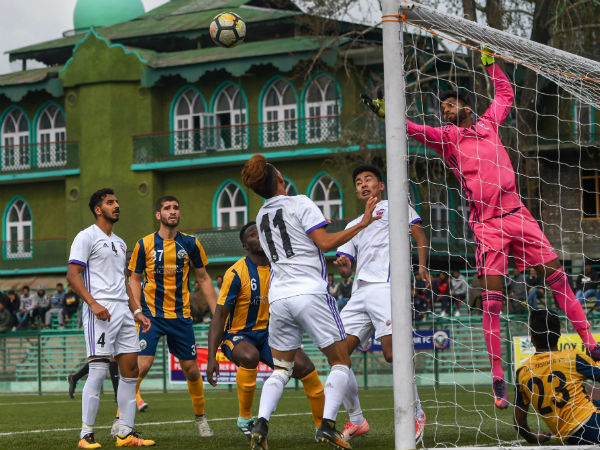 ফিরে দেখতে হয়নি