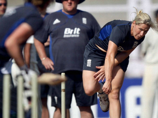 বোলিং রেকর্ড