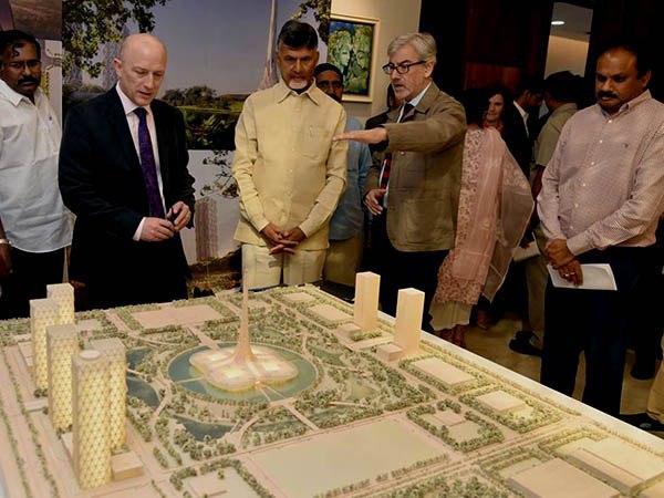 থাকবে দুটি গ্যালারি থাকবে দুটি গ্যালারি