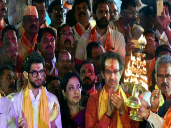 অযোধ্যায় উদ্ধব অযোধ্যায় উদ্ধব