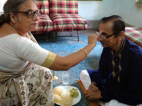 একজোট হয়ে হইচই! একজোট হয়ে হইচই!