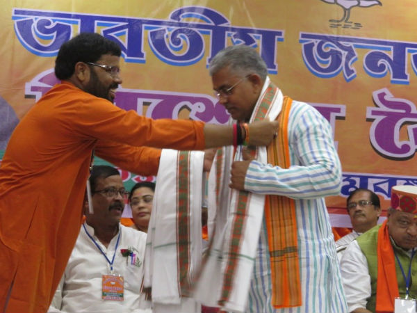 দর্শকাসন থেকে খেলোয়াড়