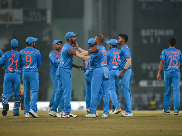 ১২ সদস্য়ের দল ১২ সদস্য়ের দল