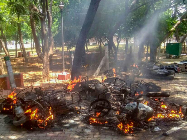 মদের নেশায় ১৮টি গাড়ি পুড়িয়ে ছারখার যুবকের, তারপর যা হল মদের নেশায় ১৮টি গাড়ি পুড়িয়ে ছারখার যুবকের, তারপর যা হল