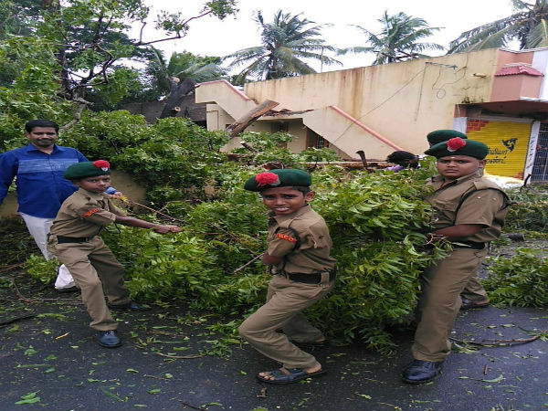 হাওয়ার বেগ ঘন্টায় ৩২ কিমি