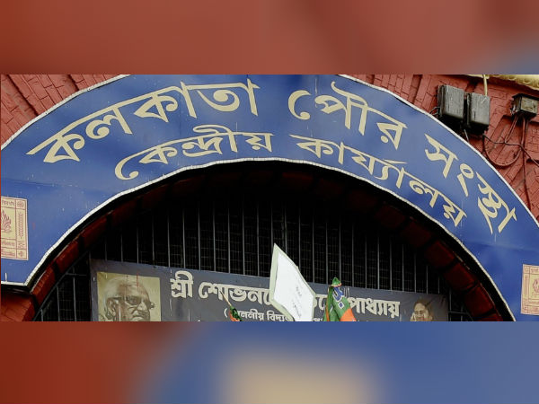 পুরসভা চালাবেন কমিশনার পুরসভা চালাবেন কমিশনার
