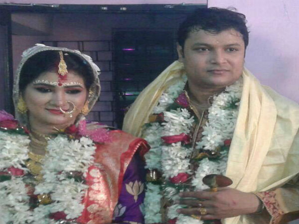 অভিযোগ, পাশে ছিল না স্ত্রী অভিযোগ, পাশে ছিল না স্ত্রী